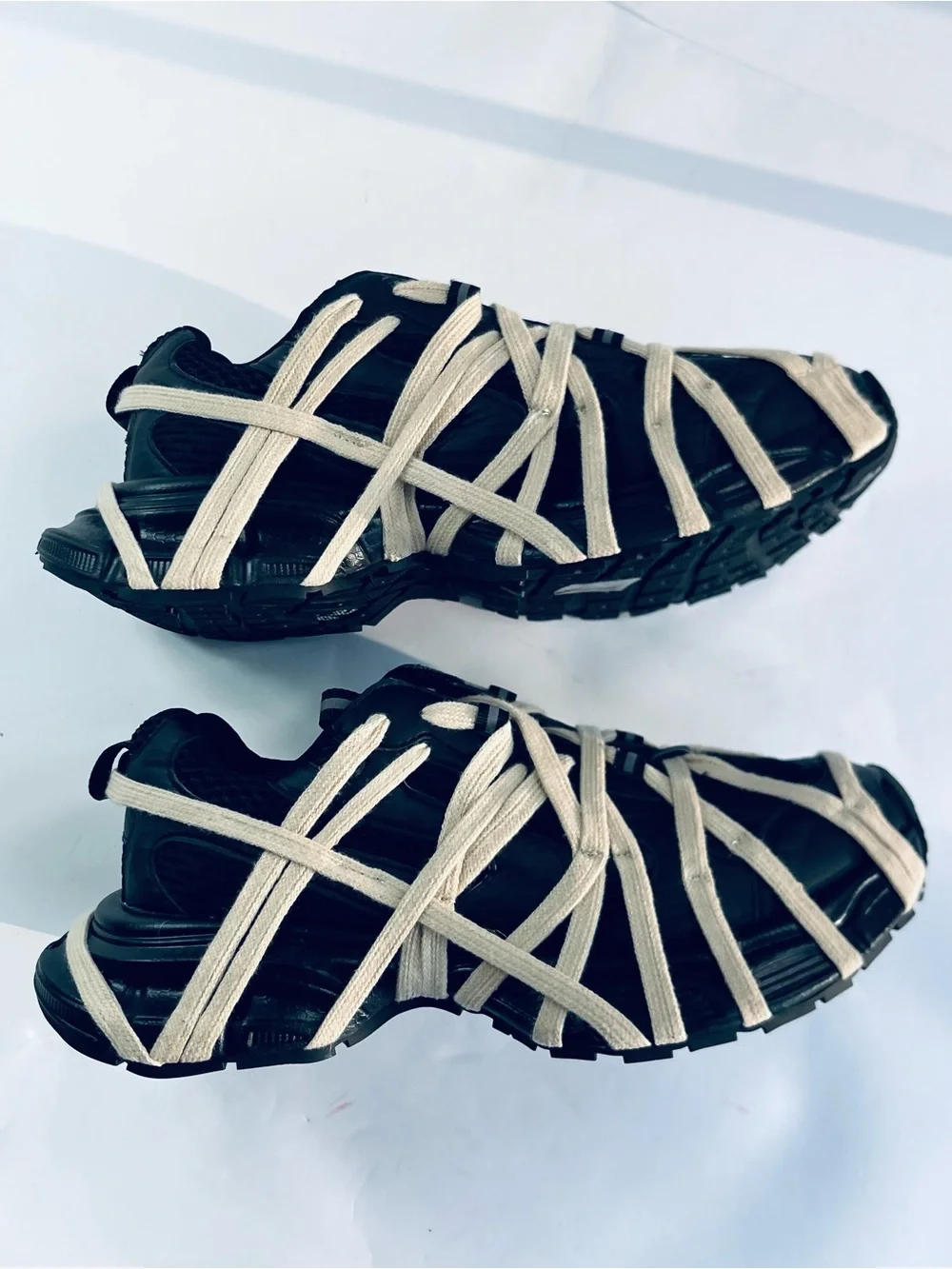 Azalea Wang Women’s Size 9 Selie - Black With Cream Webbing Straps Sneakers NEW
